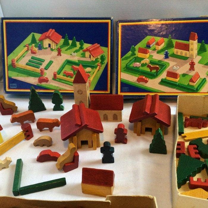 Dusyma - Bouwset My Swiss Chalet en My Little Village -, Antiek en Kunst, Antiek | Speelgoed