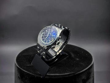 Vulcain - Aviator Cricket GMT - 100108.028 - Heren -, Handtassen en Accessoires, Horloges | Heren, Nieuw