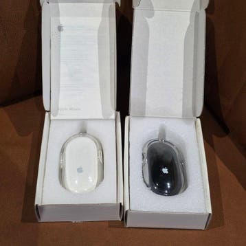 Apple Rare Apple Pro Mouse M5769 White & Black – Iconic