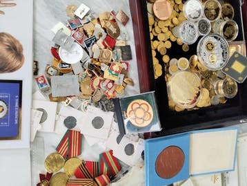 Wereld. Collection of coins and more 1900-2000 (Zonder