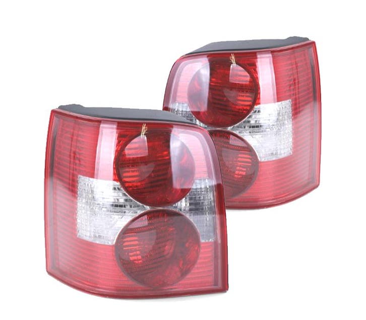 FEUX ARRIÈRE POUR VOLKSWAGEN VW PASSAT B5 VARIANT 00-05, Autos : Pièces & Accessoires, Éclairage, Envoi
