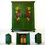 Handvervaardigd - Armoire - Petite armoire / cabinet décoré
