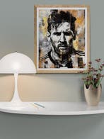 I_KONIQ - Golden Messi street art, Nieuw