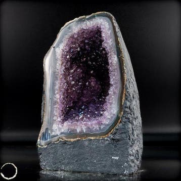 Rariteit uit Uruguay – amethistdruse met perfecte Kristal-
