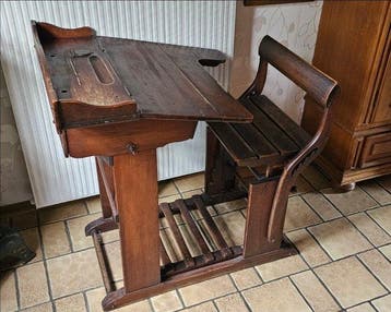 Bureau - Bois - Ancien pupitre décole