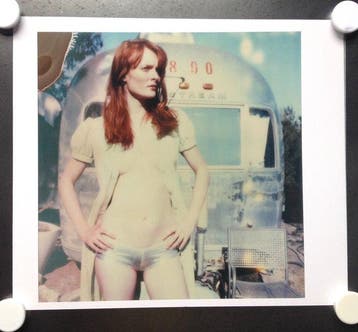 Stefanie Schneider - Daisy in front of Trailer (Till Death
