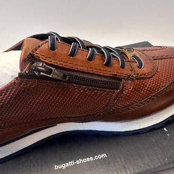 Bugatti - Sneakers - Taille : EU 43 - Neuf avec étiquette, Nieuw