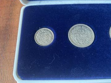Nederland. 1922-1939 (5 stuks) Alle zilveren munten uit de, Postzegels en Munten