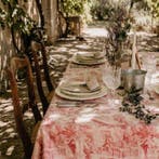 AA145 - Tafelkleed Toile de Jouy Bordeaux 100% katoen -