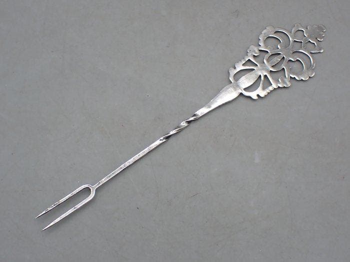 Vork - .800 zilver - Olijf- of cocktailvork, Antiquités & Art, Antiquités | Argent & Or