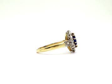 Ring - 18 karaat Geel goud, Witgoud - 0.70ct. tw. Saffier -