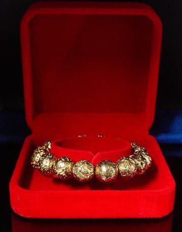 Geen minimumprijs – Prachtige gouden lavaarmband,