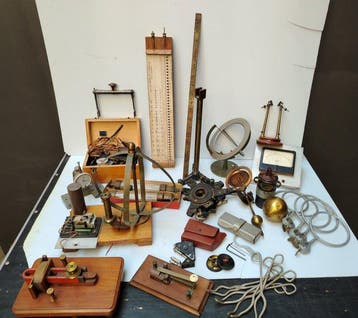 Meetinstrumenten - IJzer, Plastic, Hout, Aluminium, Messing