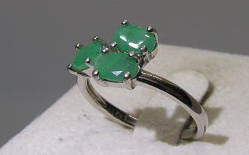 Smaragd ring - Hoogte: 22 mm - Breedte: 20 mm- 2.12 g - (1)