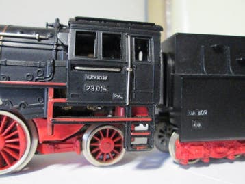 Märklin H0 - DA 800 - Stoomlocomotief met tender (1) - BR 23, Nieuw