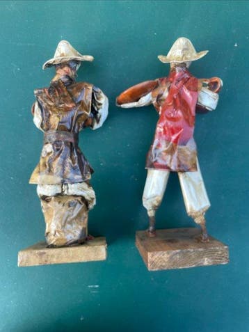 Paar grote Mexicaanse folkloristische figuren (30 cm) –