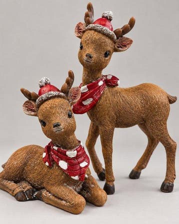 sculptuur, Set van 2 kerst-herten met kerstmuts en sjaal –