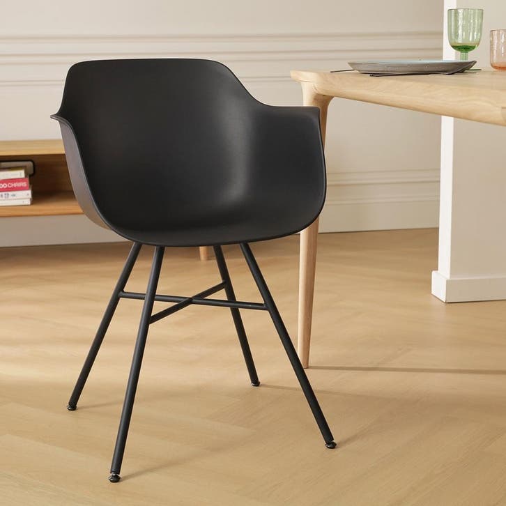 Zwarte kunststof kuipstoel | Eetkamerstoel | Op voorraad, Maison & Meubles, Chaises, Envoi