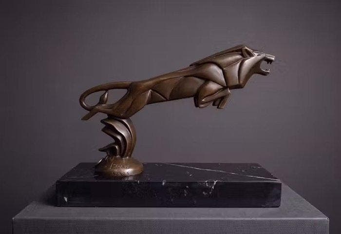 Beeld, Springende leeuw 22 cm Naar: Casimir Brau - 17 cm -, Antiek en Kunst, Kunst | Designobjecten