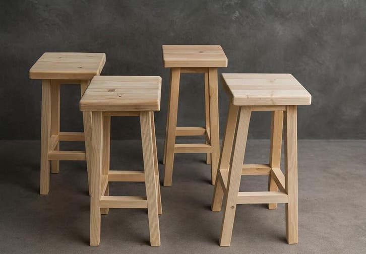 Stevige mooie barkrukken - vurenhout, Huis en Inrichting, Barkrukken, 60 tot 90 cm, Met voetsteun, 5 krukken of meer, Nieuw, Hout