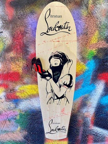 CASH - SNOW WHITE LOUBOUTIN DREAM !