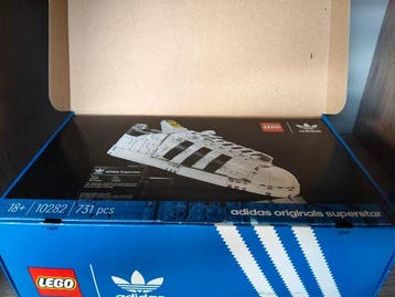 Lego Set - 10282 - Art - Adidas Originals Superstar