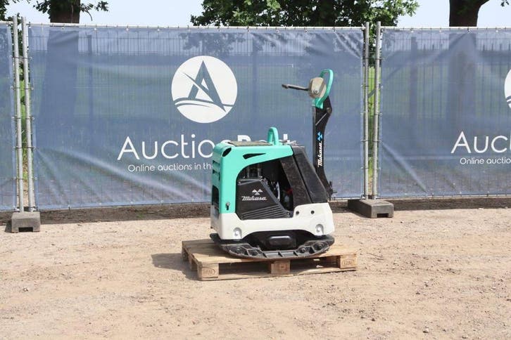 Veiling: Trilplaat Mikasa MVH408 Diesel 6.7kW 2014, Articles professionnels, Machines & Construction | Autre, Enlèvement