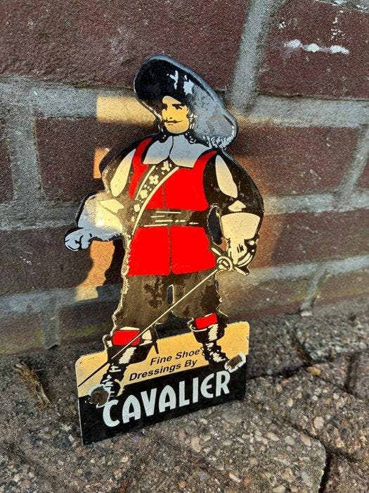 Vintage contour reclamebord “Cavalier” – Fine Shoe Dressings, Antiquités & Art, Antiquités | Assiettes décoratives & Carrelages