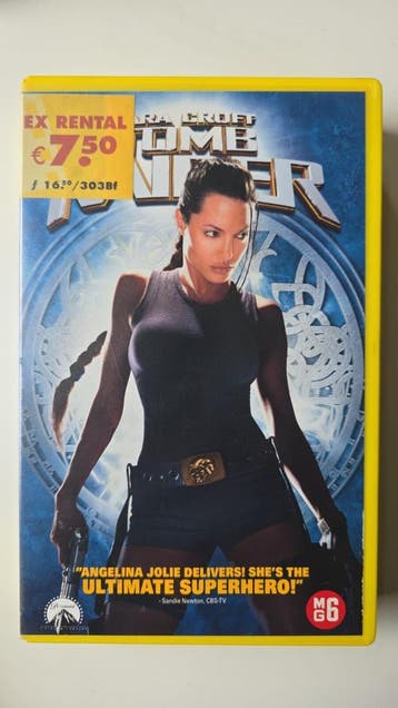 LARA CROFT TOMB RAIDER (EX RENTAL) (VHS)