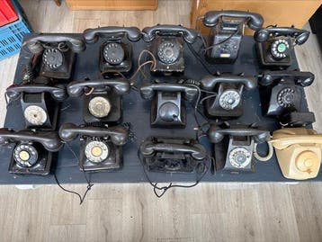 Analoge telefoon - IJzer, Bakeliet - Vijftien vintage, Antiek en Kunst
