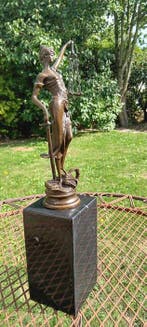 Sculpture, sculptuur lady Justitia. - 33 cm - bronze et