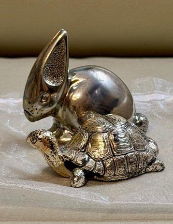 Valenti - Argento Argenti - Beeldje - Tortoise and Rabbit