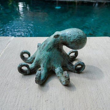 Sculpture, No Reserve Price - A Patinated Octopus Sculpture