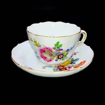 Meissen - Exquisite Tea/Coffee Cup & Saucer - First Choice -