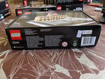 Lego Set - 21024 - Architecture - Louvre, Enfants & Bébés, Jouets | Duplo & Lego