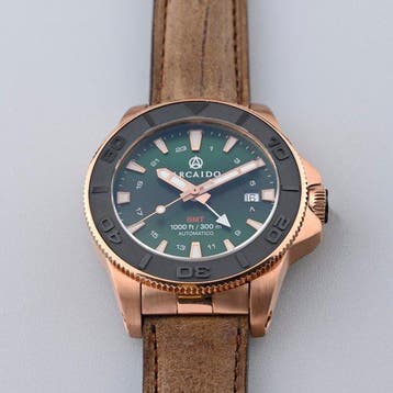 ARCAIDO - Primo Bronze GMT - Swiss Made - Sellita SW330, Nieuw
