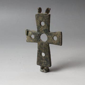 Byzantijns Brons Reliekenkruis (Enkolpion) versierd (Zonder