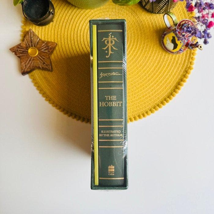 J. R. R. Tolkien (illustrated by Tolkien) - The Hobbit,, Antiquités & Art, Antiquités | Livres & Manuscrits