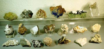 Mineralencollectie - Hoogte: 26 cm - Breedte: 24 cm- 2770 g