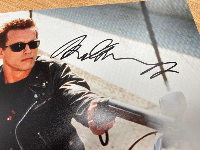 Terminator 2 Judgment Day - Arnold Schwarzenegger -Signed -, Collections, Cinéma & Télévision