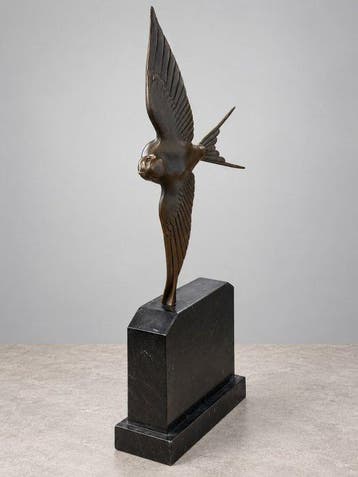 sculptuur, Art Deco zwaluw in vlucht - 48 cm - Brons, Marmer