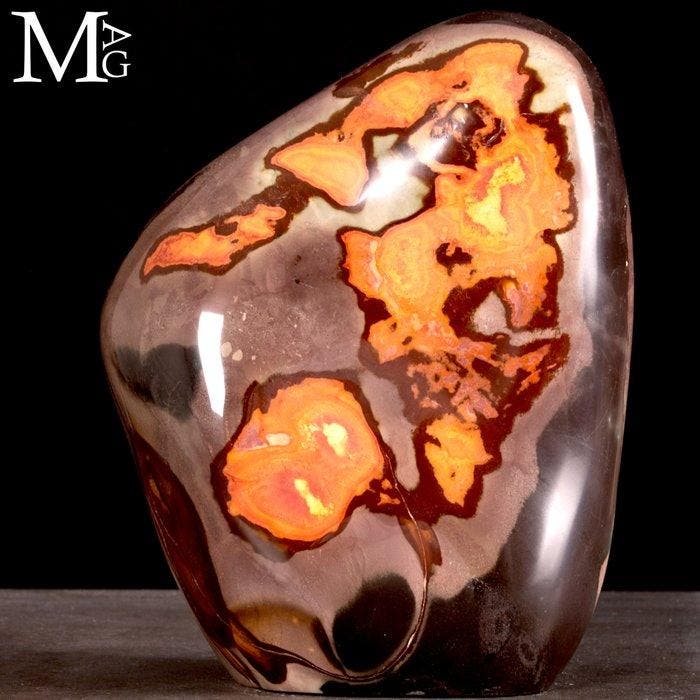 Mooi - Decoratieve veelkleurige jaspis (diaspro) uit, Verzamelen, Mineralen en Fossielen