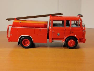 ASM 1:43 - Model vrachtwagen - Berliet GAK 17 Brandweer