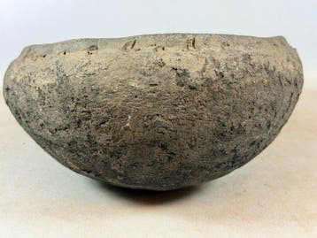 Récipient en terre cuite des Igbo - Nigeria. (Sans prix de