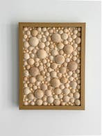 Pilari Helsinki - Reliëf, Field of Wooden Spheres - 40 cm -
