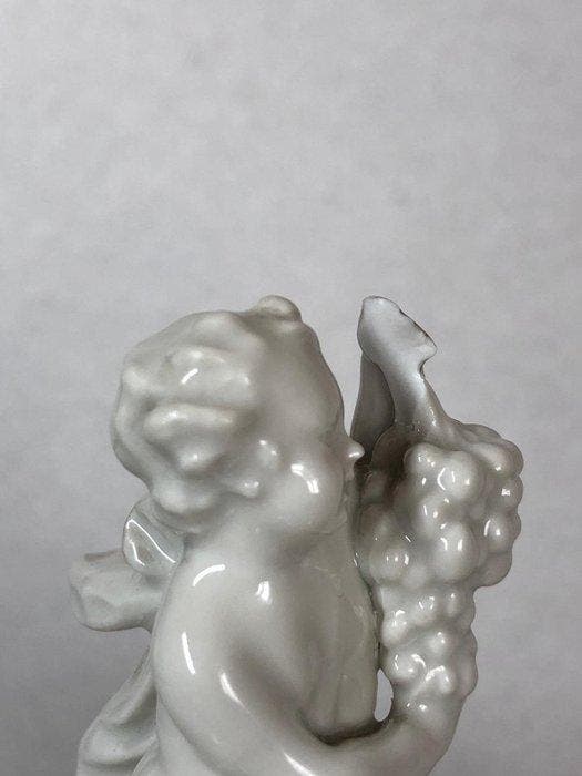KPM Berlin - Mengkom - Porselein - Relief met rozen en putto, Antiek en Kunst, Antiek | Glaswerk en Kristal