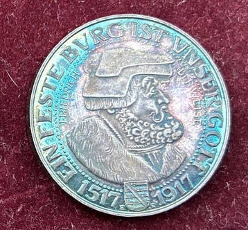 Wereld. Collection of most silver coins old books, Stamps