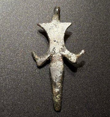 Médiéval, époque des Croisés Bronze argenté Amulette intacte