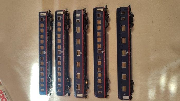 Arnold N - 3655 - Modeltrein personenwagonset (5) - NMBS, Hobby & Loisirs créatifs, Trains miniatures | Échelle N