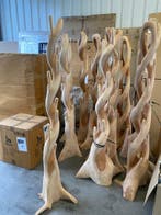 Houtsculptuur als kapstok (nieuw), Nieuw